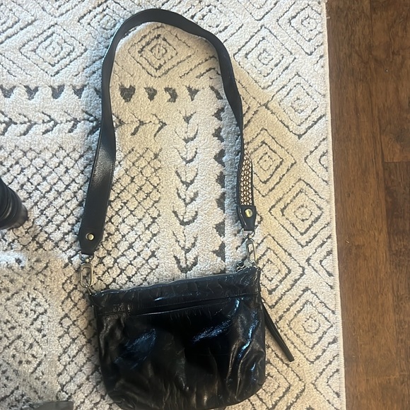 Hobo Leather crossbody bag. - Picture 7 of 7